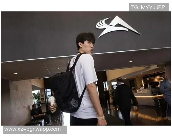 杨瀚森超远三分球惊艳全场成功登上微博热搜榜第九位